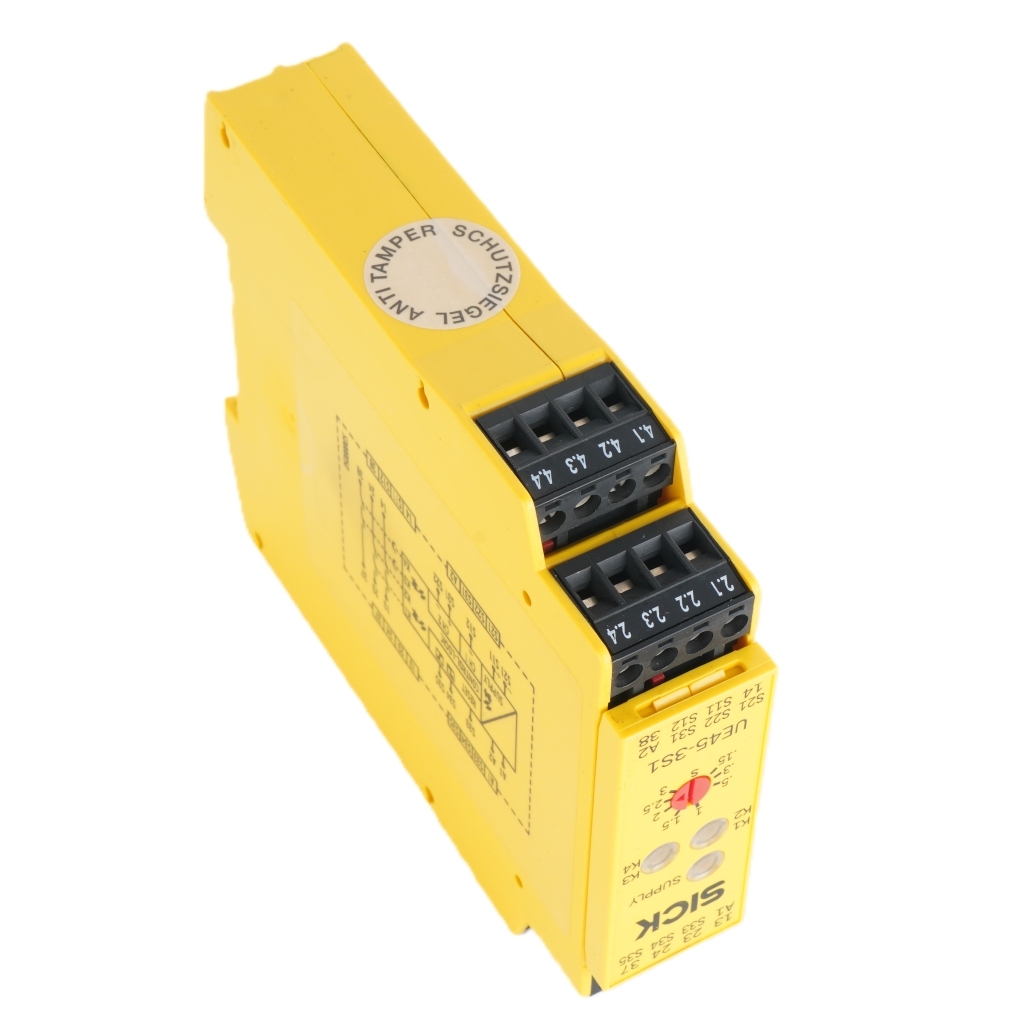 SICK UE45-3S13D33 Safety Relays Main Unit
