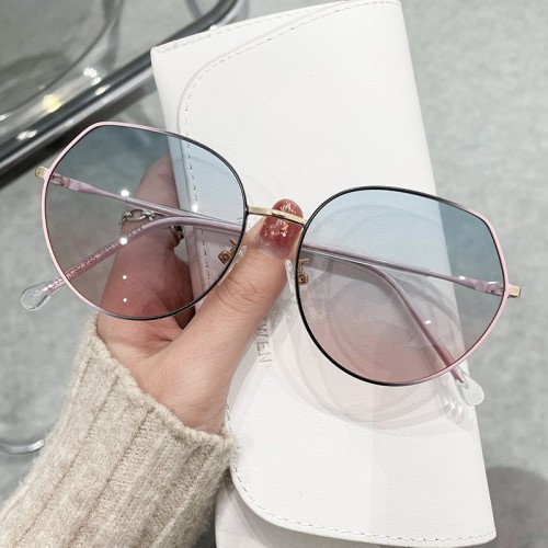 Bestseller Ins Fashion Hot Sale Metal Frame Sunglasses Women Women Simple Glasses