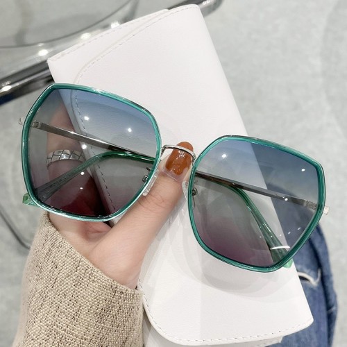 Promotion Sale Fashion New Rectangle Frame Gradient Color Women Men Sunglasses