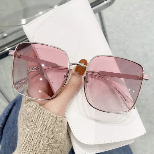 High Fashion Newest Italian Design Fancy Sunglasses Ladies Luxury Metal Driving Eyeglasses Men'S Uv400 Sunglasses For Women