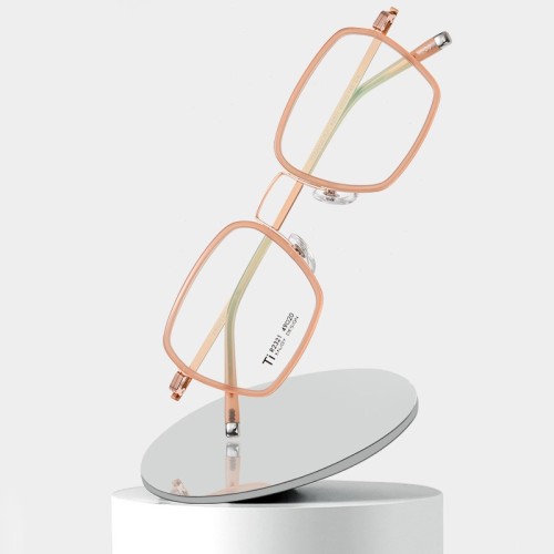 Daily Collocation Of Pure Titanium Material Fashion Square Frame Glasses Men And Women Can Be Equipped With Myopia Mirror