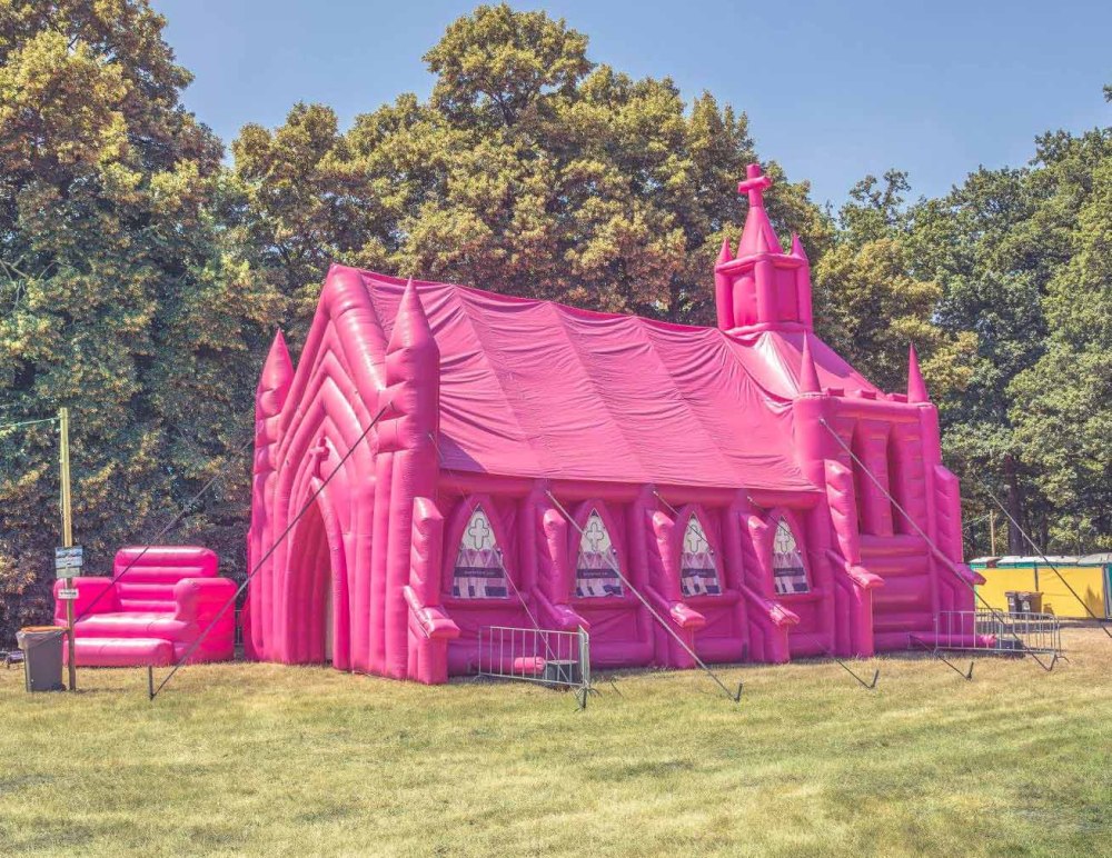Pink Church, TE-2407231