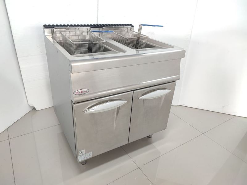 Gas Fryers(2 tanks & 2 baskets) With Cabinet 28L x2 GF-785