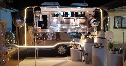 Food Trucks for Wedding Banquets