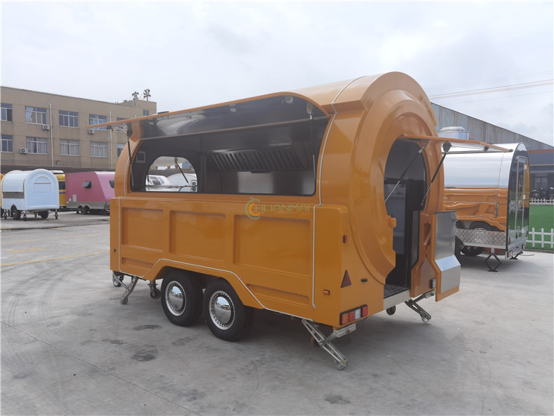 Round Food Truck, Canned Food Trailer