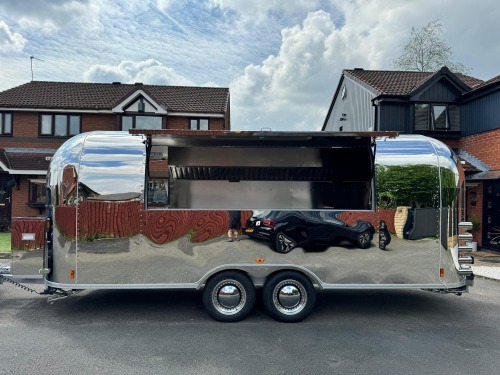 Customized burger food truck for UK customer