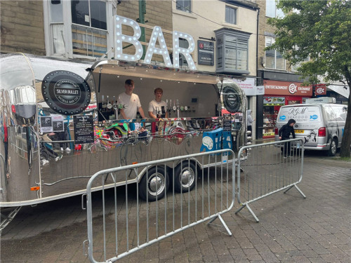 Pete's Bar Food Truck