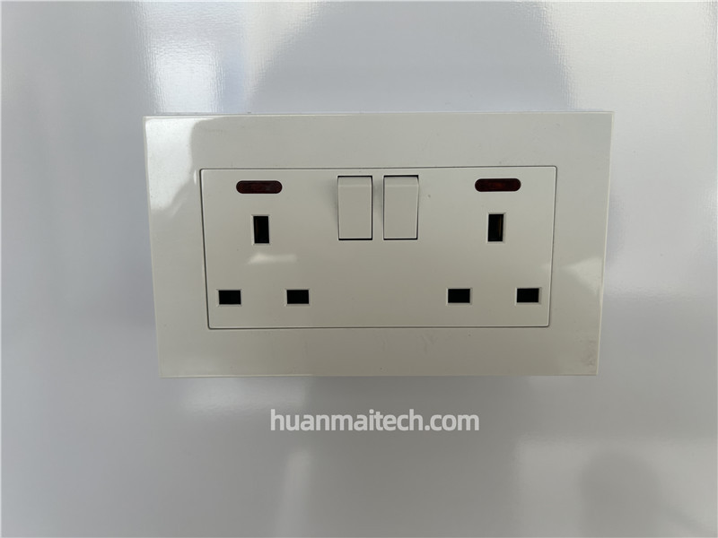 British Standard Socket