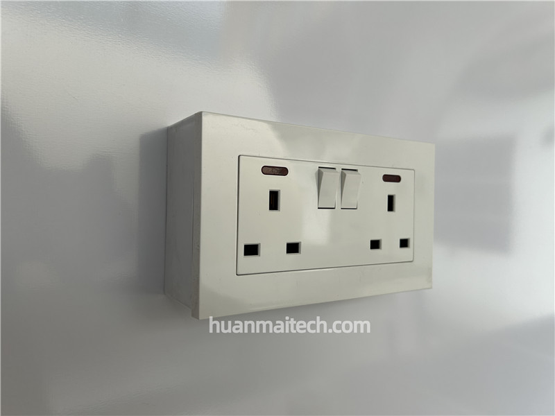 British Standard Socket