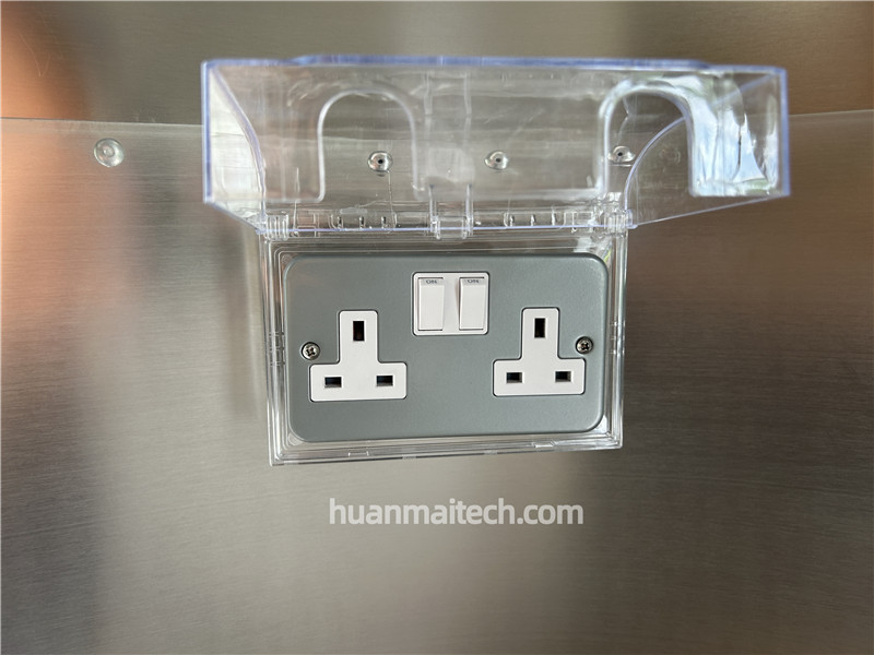 British Standard Socket