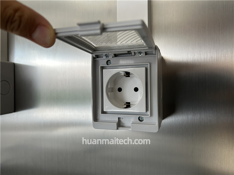 European Standard Sockets