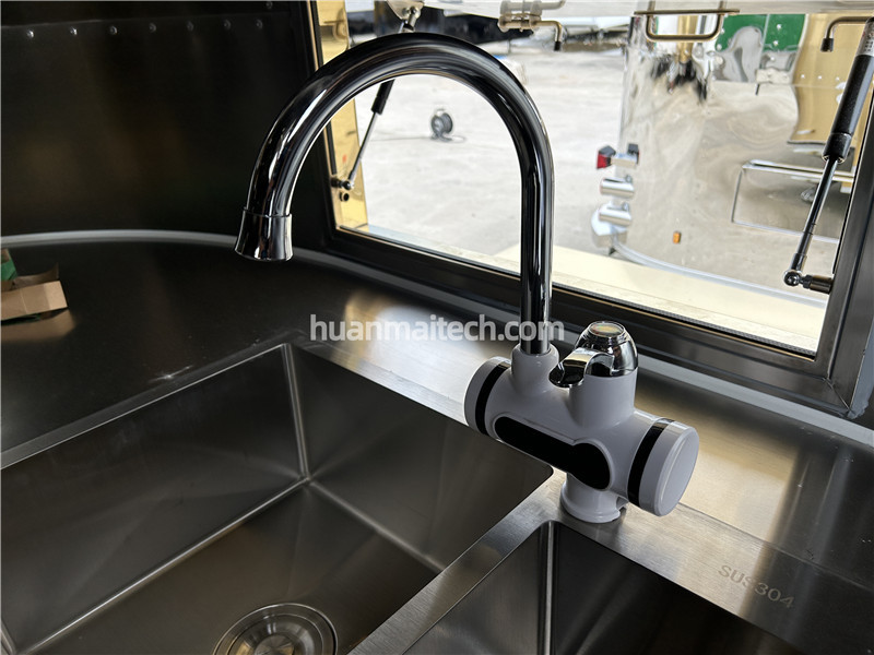 Instant Water Heater