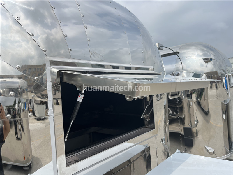 Airstream Food Truck Side Opend Window