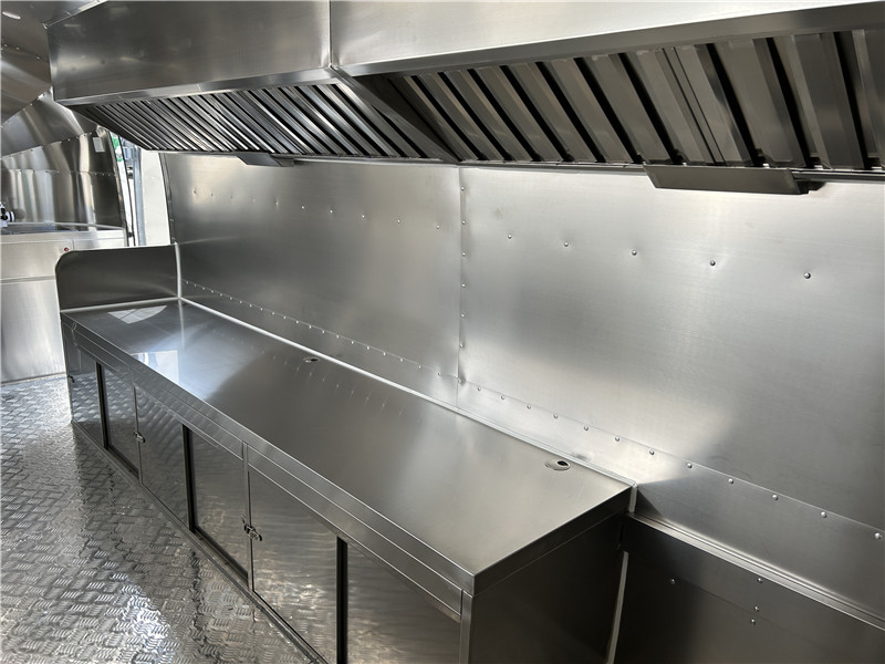 Grey Airstream Food Trailer Food Truck 580cm