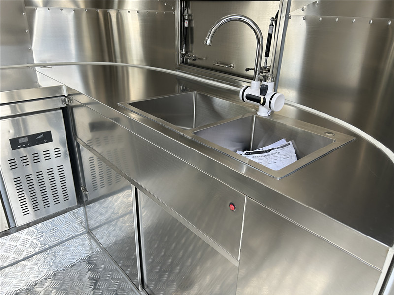 Grey Airstream Food Trailer Food Truck 580cm