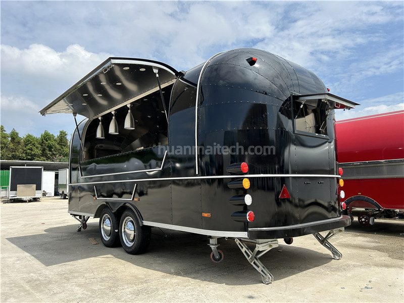 Black Airstream Food Trailer Food Truck 580cm