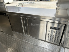 Airstream 4 Food Truck Silver 400cm