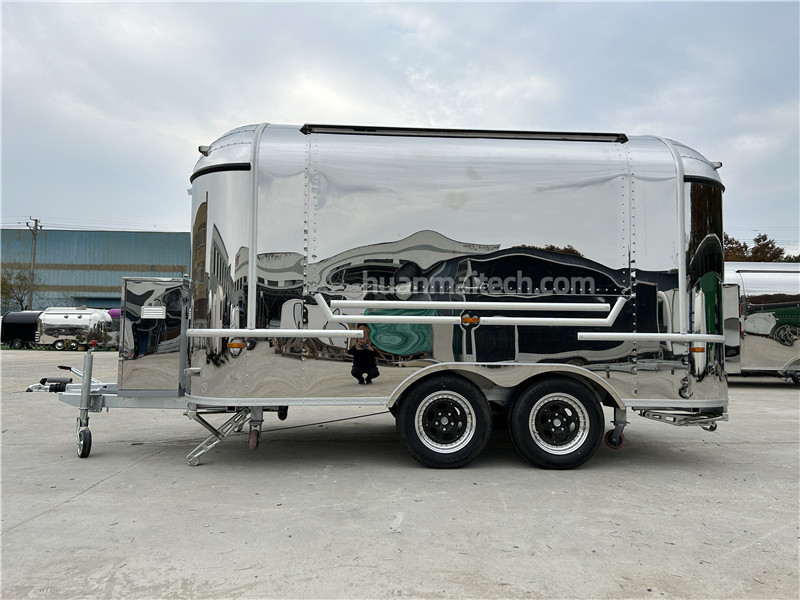 Airstream 4 Food Truck Silver 400cm