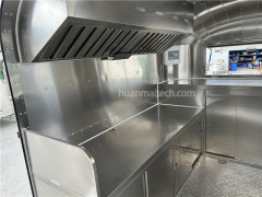 Airstream 4 Food Truck Silver 400cm