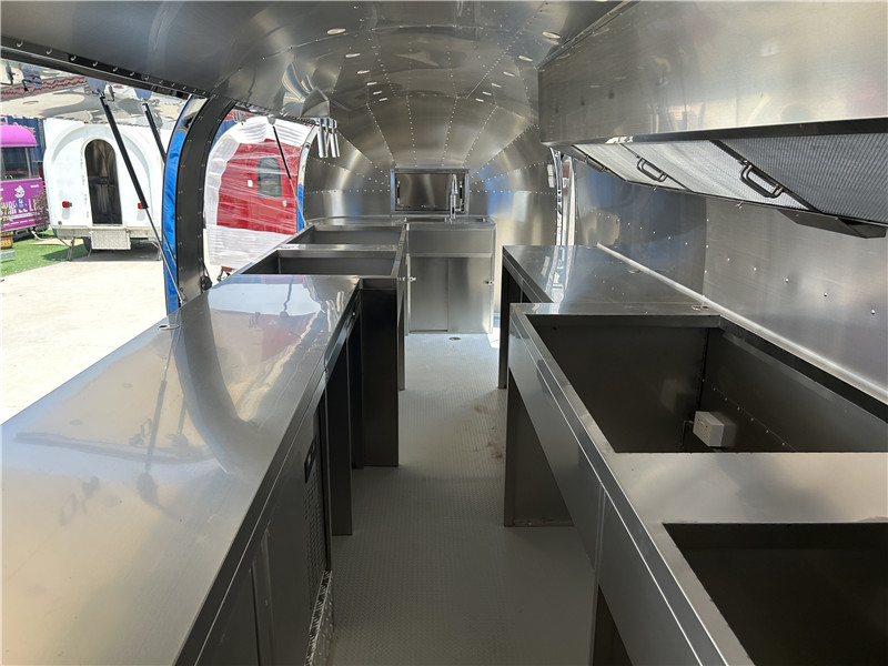 Gourmet Food Trailer | Custom Catering & Fresh Cooked Food