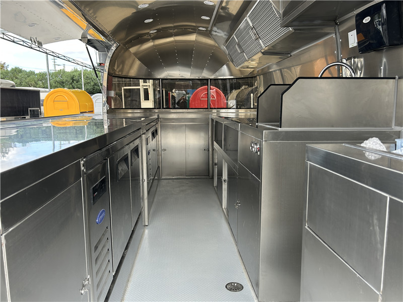 Airstream Food Trailer Food Truck 500cm Grey