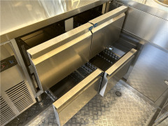 Airstream Food Trailer & Food Truck: Mobile Bar, Coffee, Drinks & Beverage Destination for Foodies