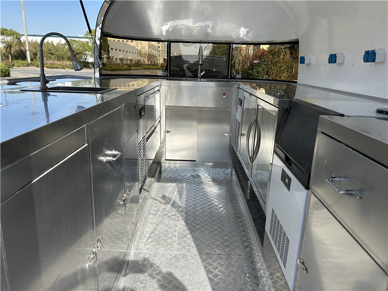 Airstream Food Trailer & Food Truck: Mobile Bar, Coffee, Drinks & Beverage Destination for Foodies