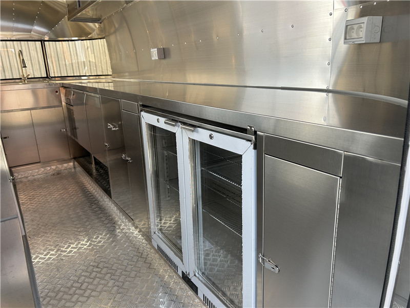 450cm Airstream Food Trailer – Custom Stainless Kitchen for European Street Food Business