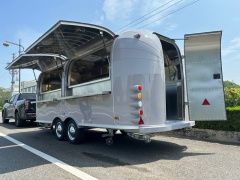 550cm Grey Airstream Food Trailer Fully Equipped Stainless Steel Mobile Catering Food Trailer