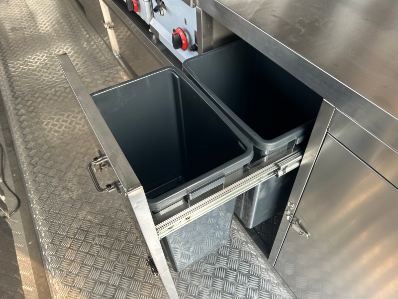 580cm Airstream Style Mobile Food Trailer | Complete Commercial Cooking Kitchen
