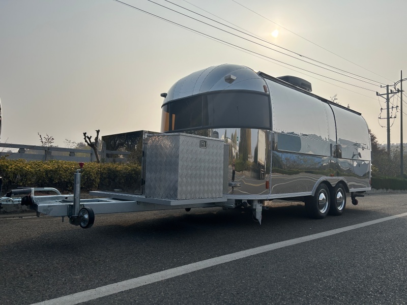 580cm Airstream Style Mobile Food Trailer | Complete Commercial Cooking Kitchen