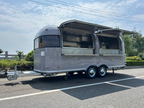 550cm Grey Airstream Food Trailer Fully Equipped Stainless Steel Mobile Catering Food Trailer