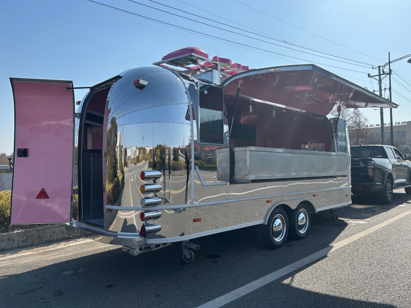 600cm Mirror Stainless Airstream Food Trailer | With Dual Waterproof Outdoor Advertising Screens