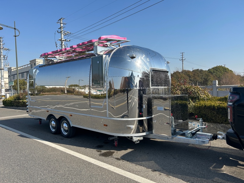 600cm Mirror Stainless Airstream Food Trailer | With Dual Waterproof Outdoor Advertising Screens