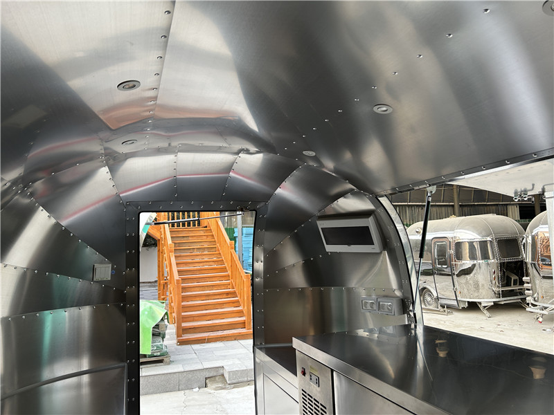 Custom 350cm Airstream Food Trailer | Budweiser Customized, EU COC Certified Mobile Food Truck