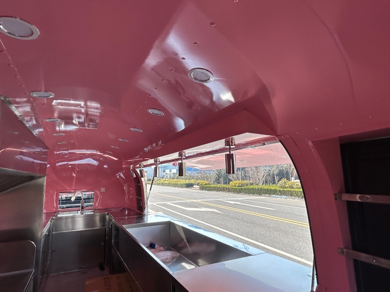 600cm Mirror Stainless Airstream Food Trailer | With Dual Waterproof Outdoor Advertising Screens