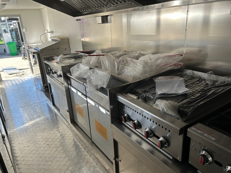 780cm USA Standard Food Trailer, NSF Certified Fully Equipped Mobile Concession Trailer For Sale