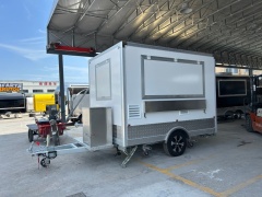 Custom Square Food Trailer | 304 Stainless Steel Kitchen, Sink, Fridge & Range Hood