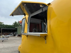Cute Cartoon Dog Shape Multi-purpose Trailer | Mobile Food Trailer & Mobile Dog Grooming Wash Trailer
