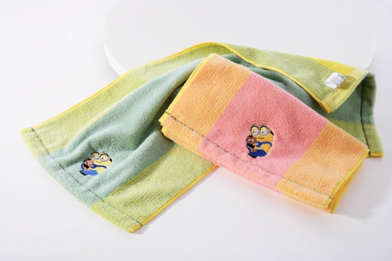 Minions AB yarn embroidered towel （M8020）