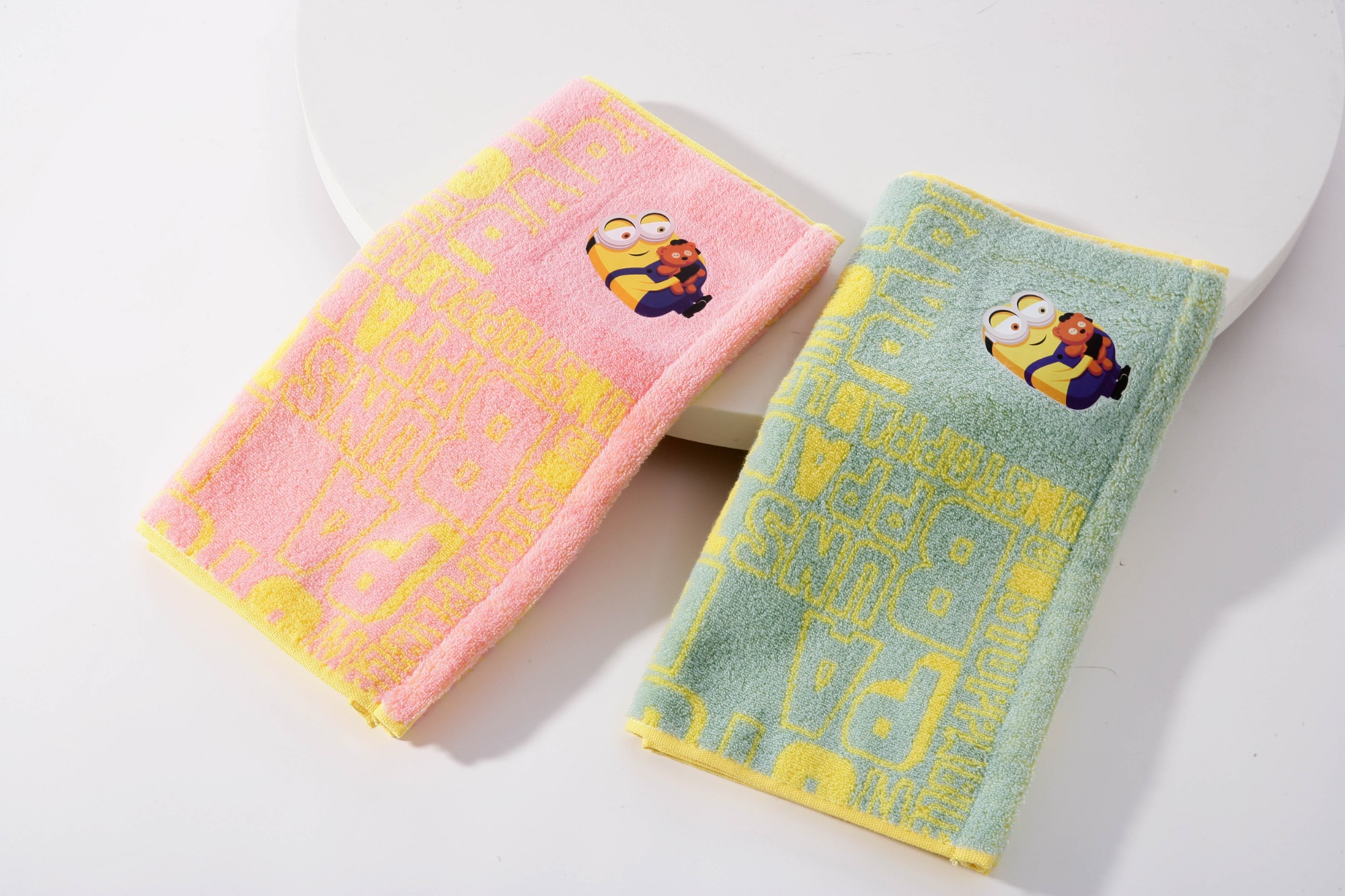 Minions satin Embroidered square towel (F8413)
