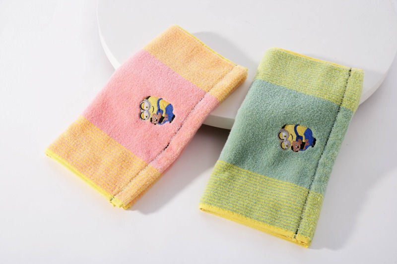 Minions AB yarn embroidered towel （M8020）