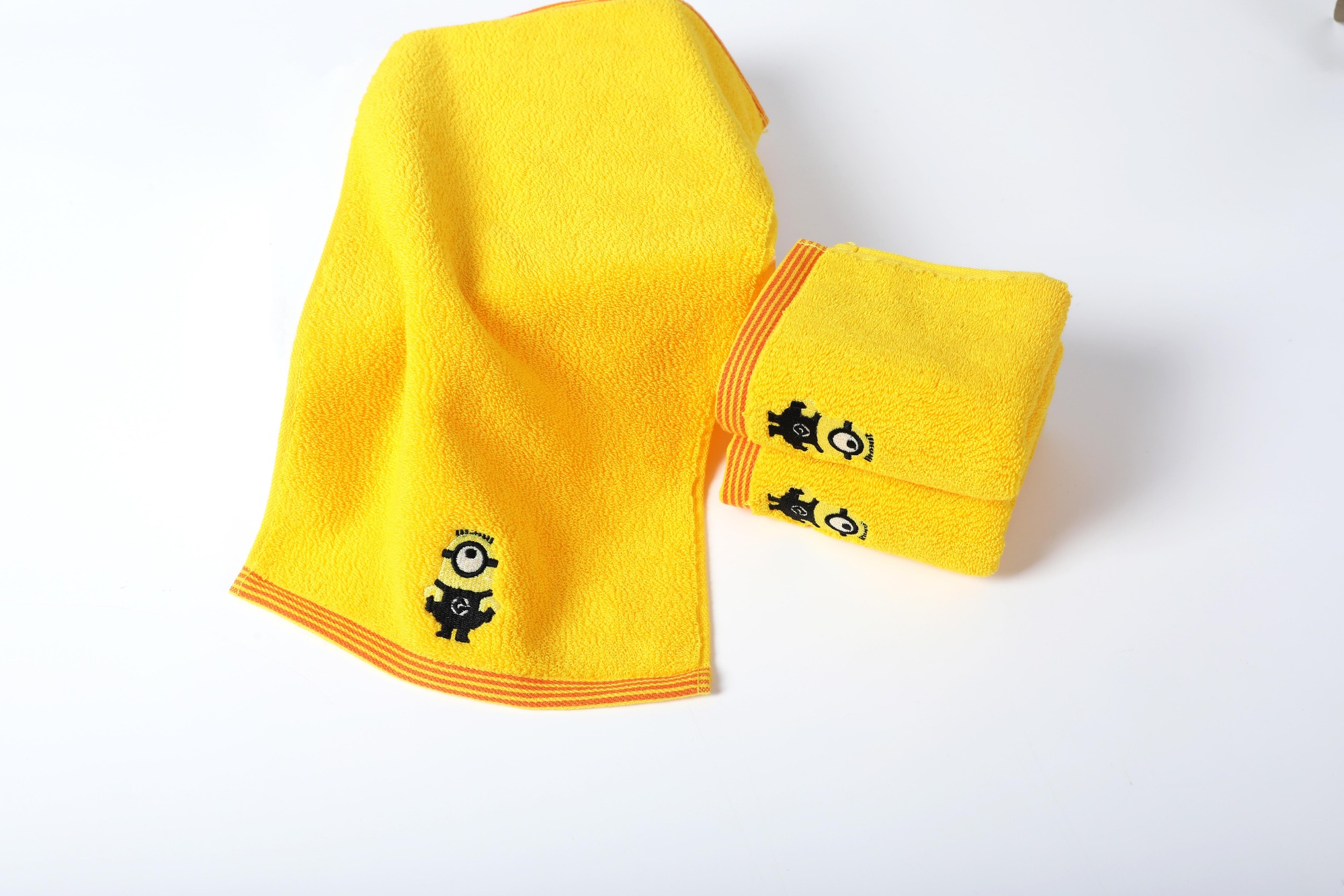 Minions satin Embroidered children's towel (T8784)