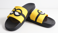 Minions comfortable male sandals L6613
