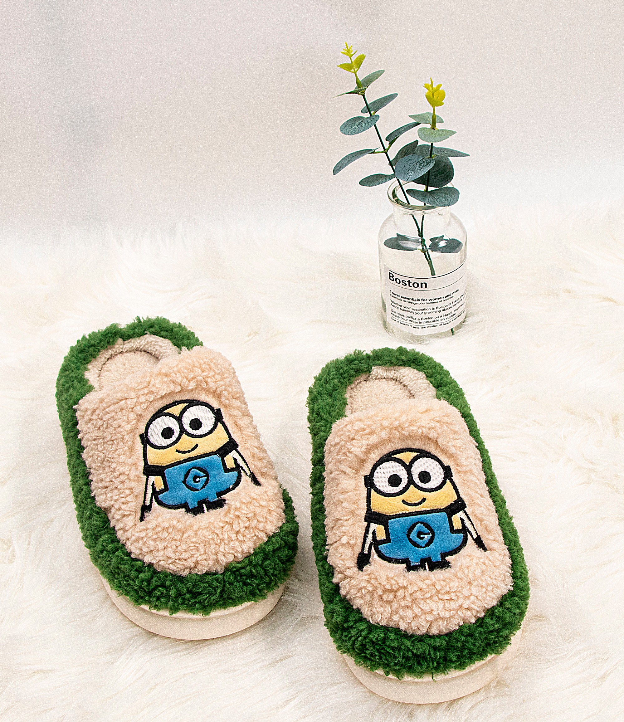 Minions plush cartoon warm cotton slippers L6157