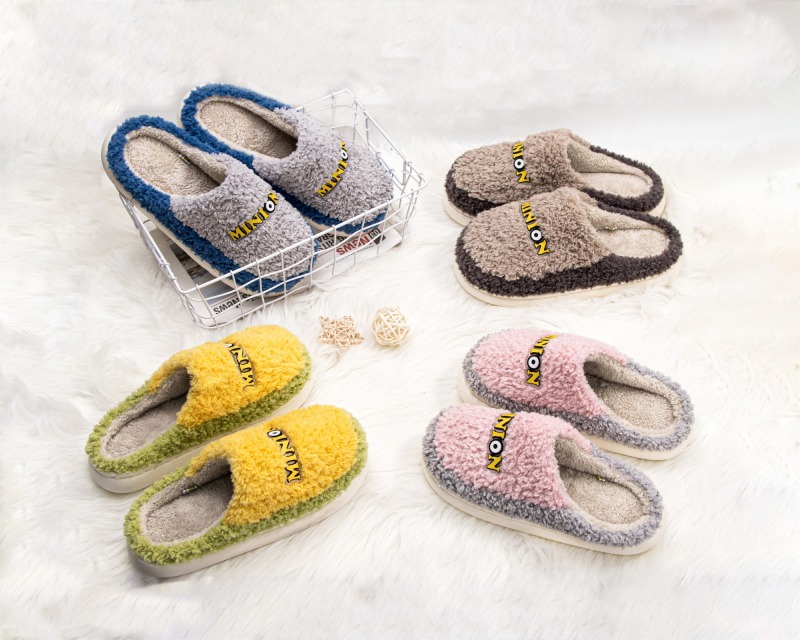 Minions indoor warm cotton slipper L6159