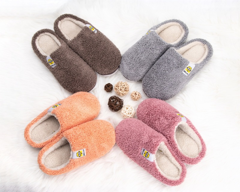Minions Plush warm cotton slippers L6158