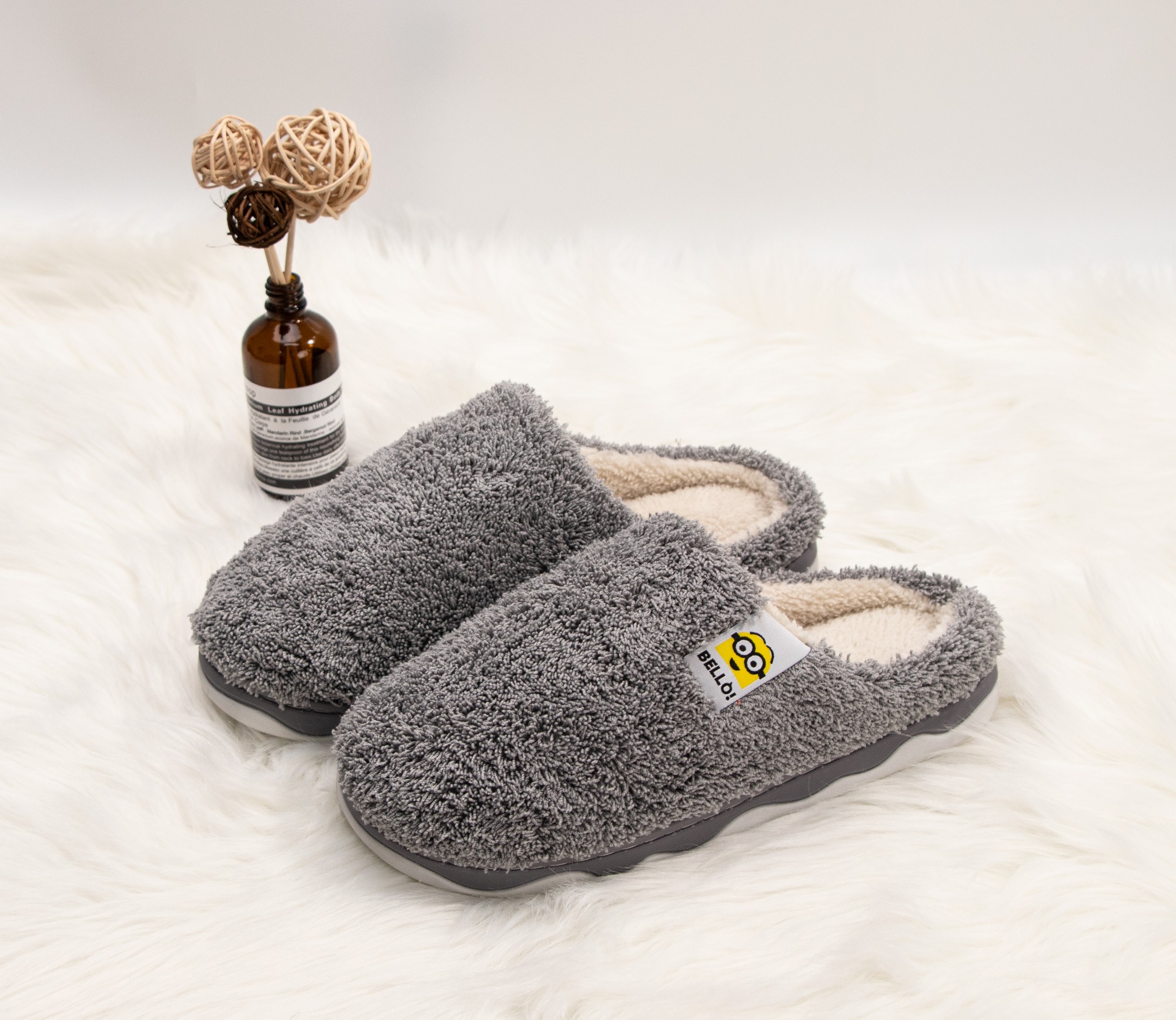 Minions Plush warm cotton slippers L6158