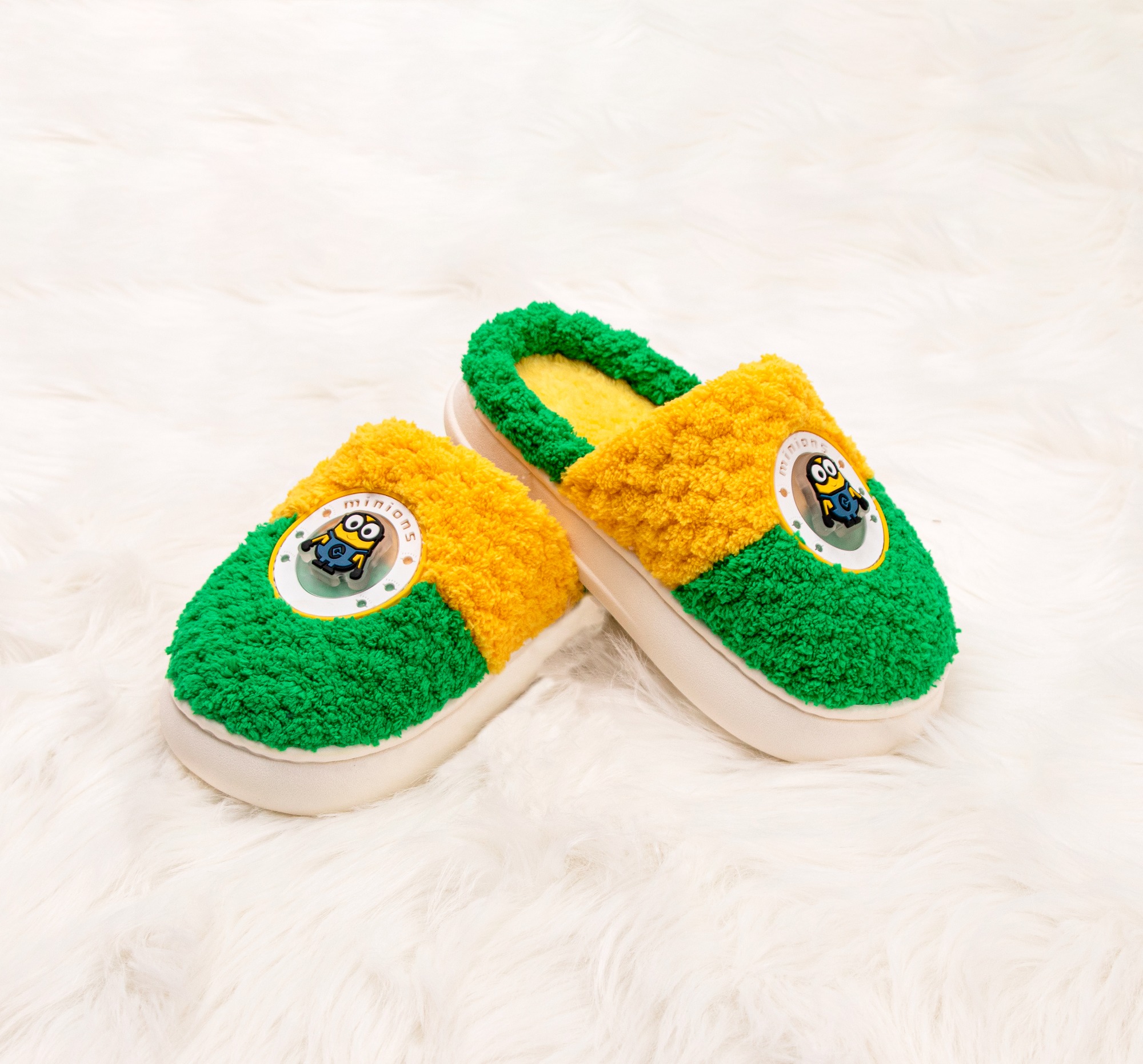 Little yellow man children cartoon flash cotton slippers（L6681）