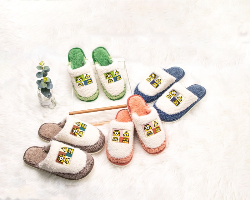 Minions plus velvet non-slip warm cotton slippers L6252